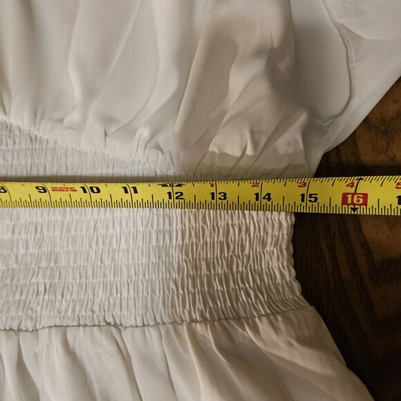 Dokotoo Women's L White Romper Jumpsuit Summer VNeck Short Ruffle Sleeve Smocked - Picture 7 of 9